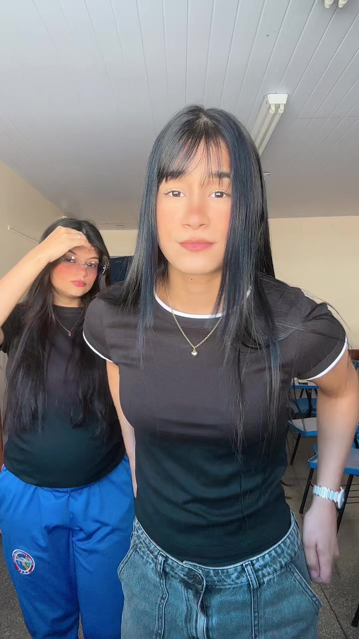 @Viviane