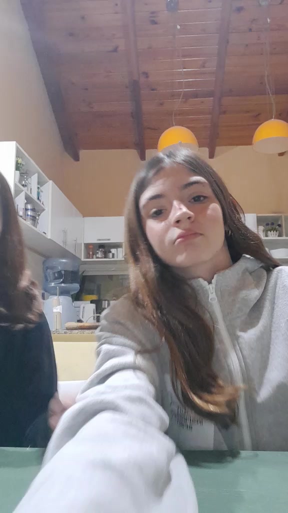 @𝑣𝑖𝑘𝑦🌹