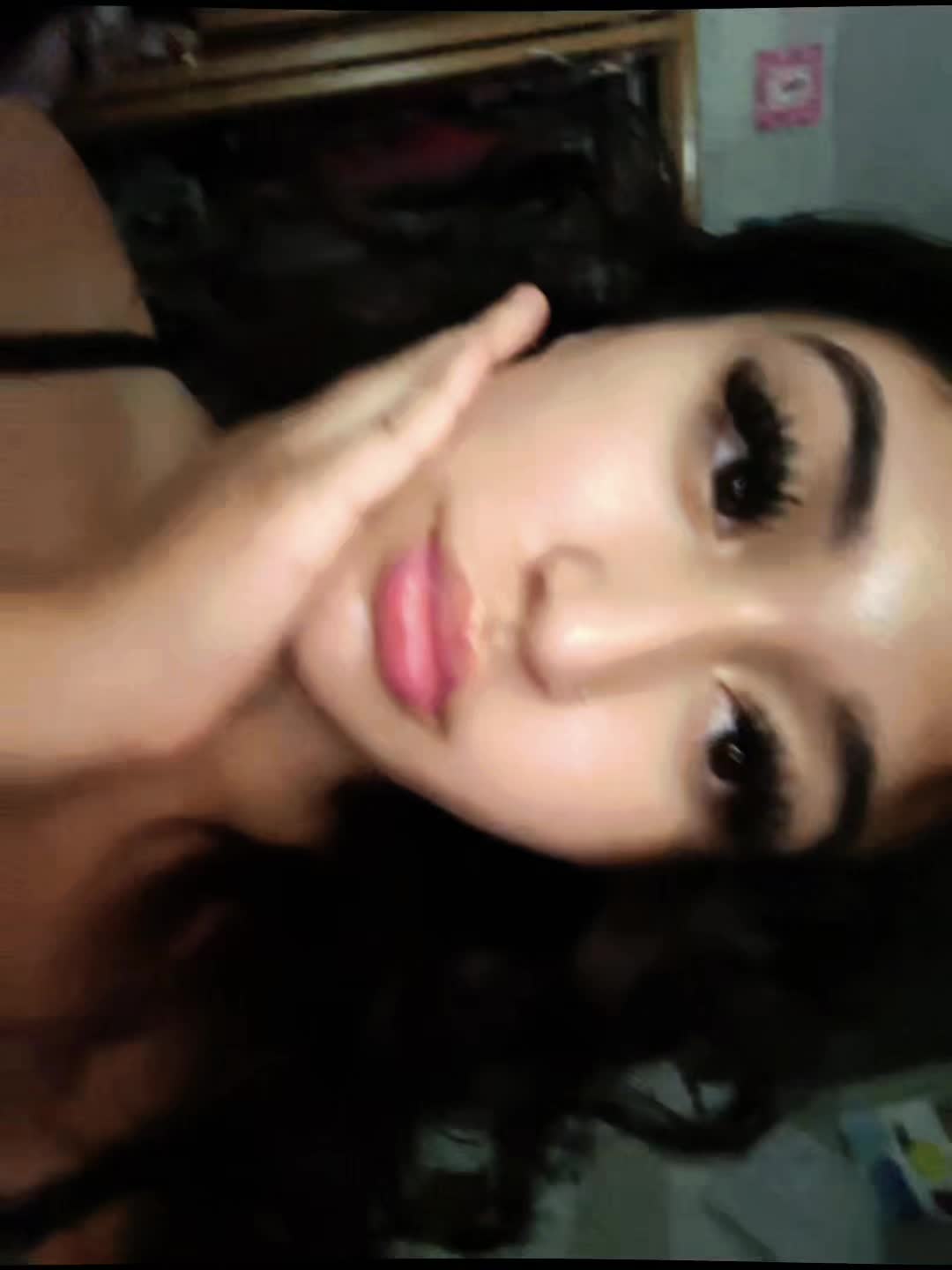 @BigBootyYuli