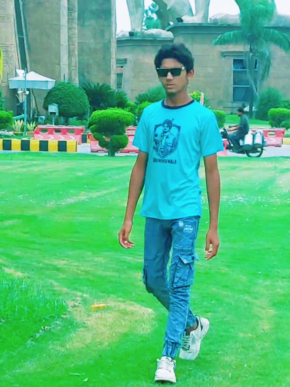 @Riaz Goree 433