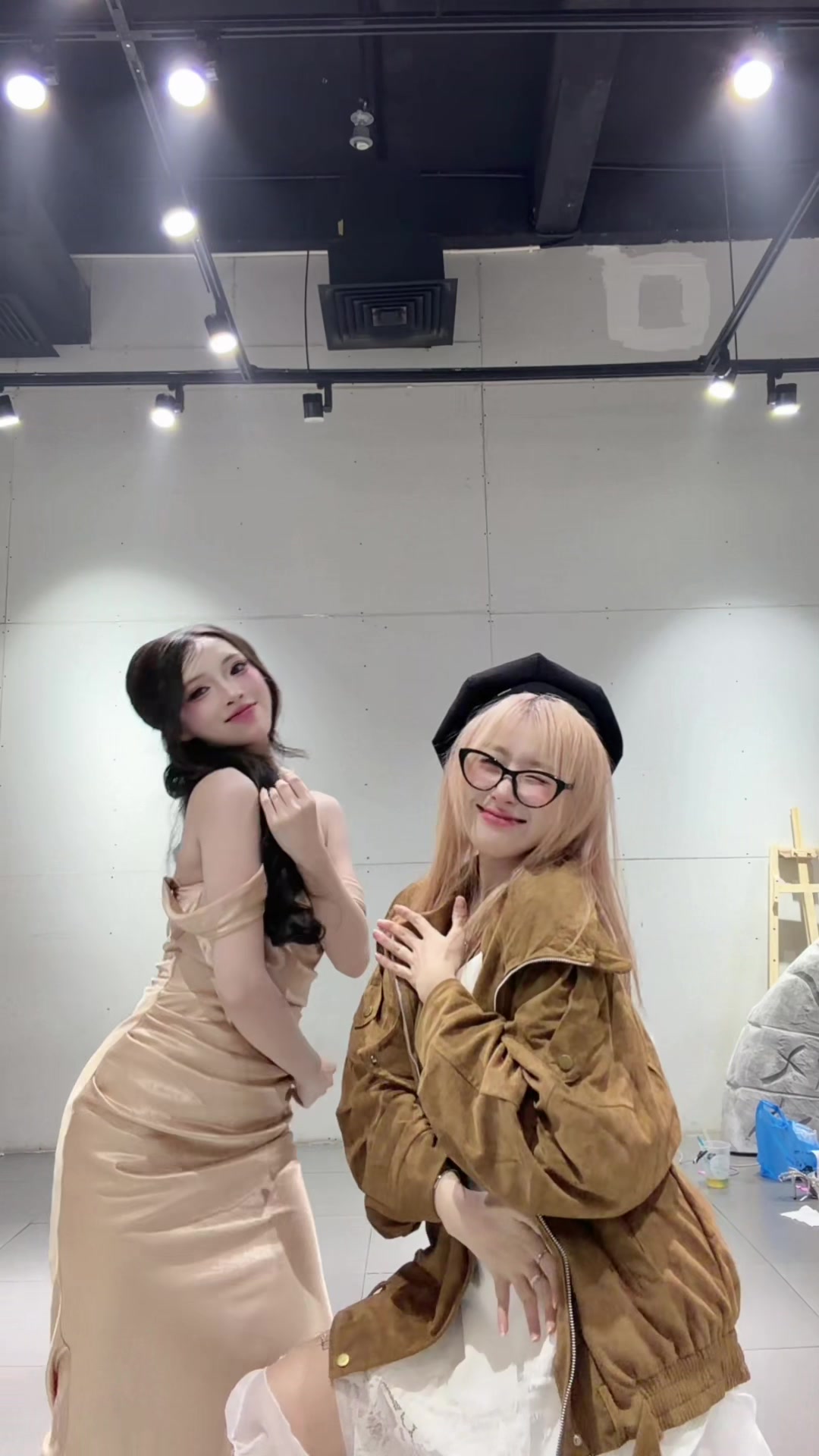 @Đồng chí Yi ᥬ🍄ᩤ Cowsep