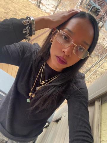 @ebony 𖣂