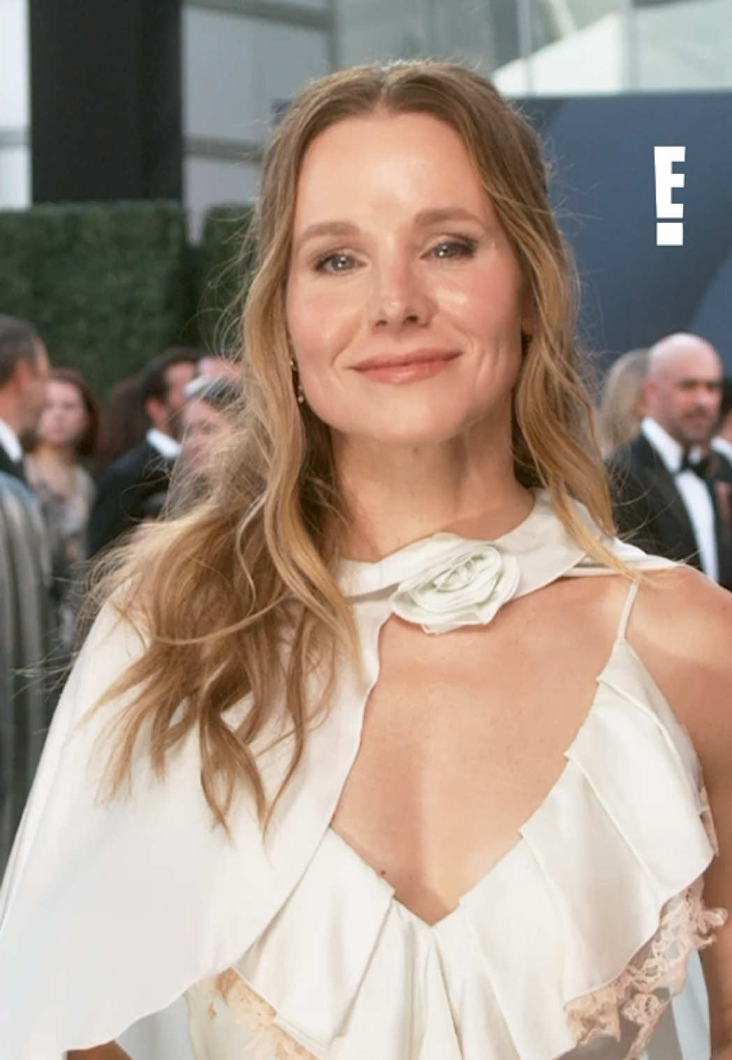 @E! News
