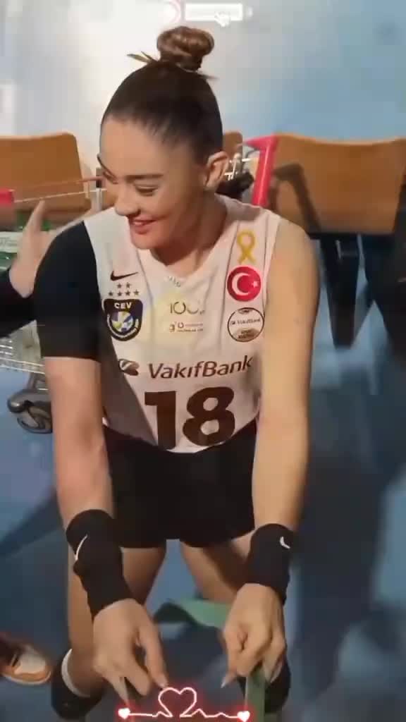 @Volleyball Girl