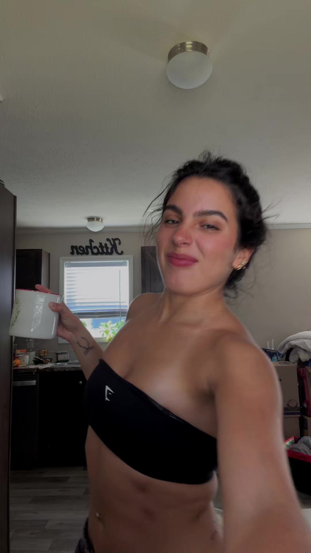 @Pelinegra