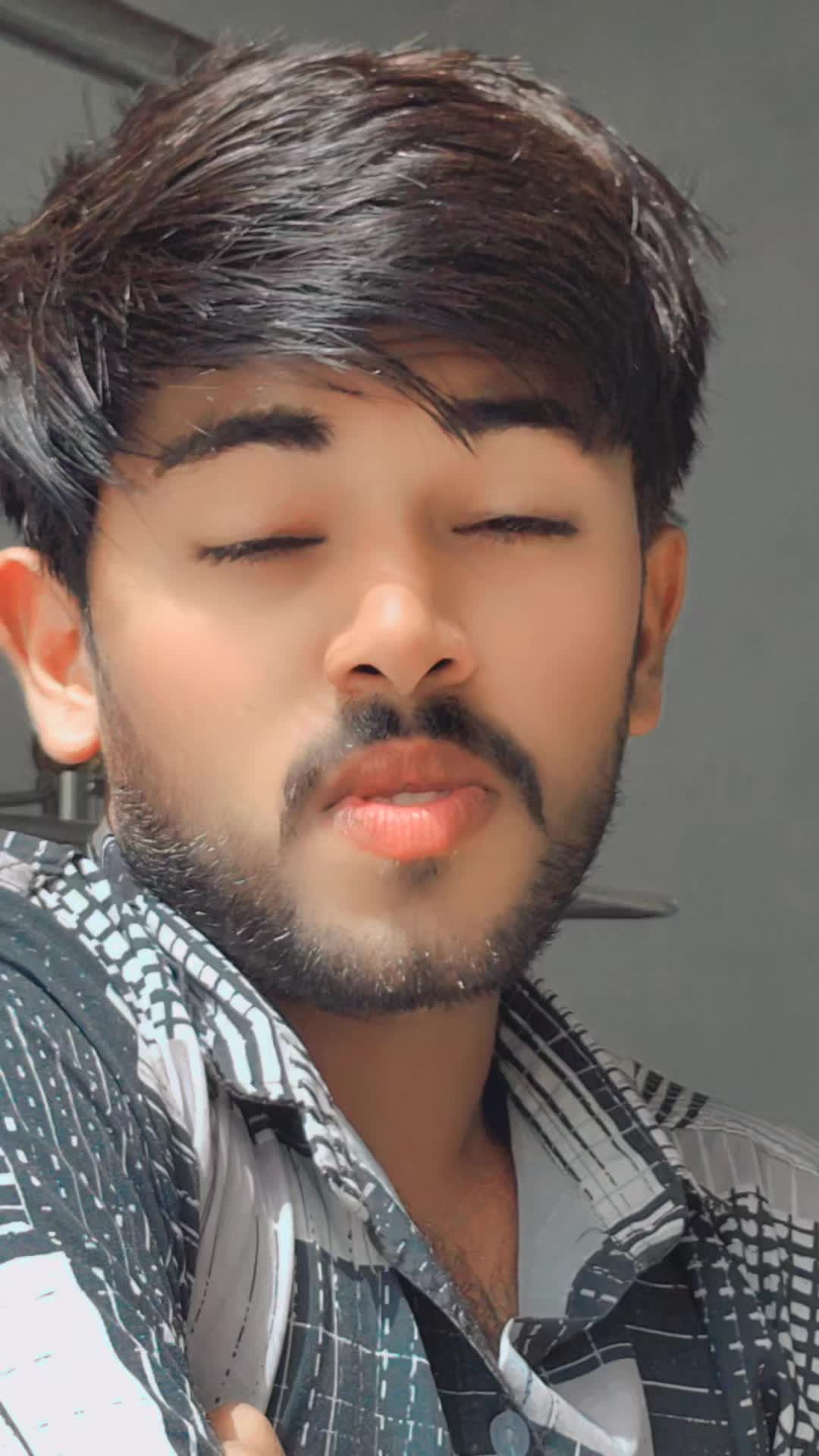 @👑 ٭マAJA٭ 👑