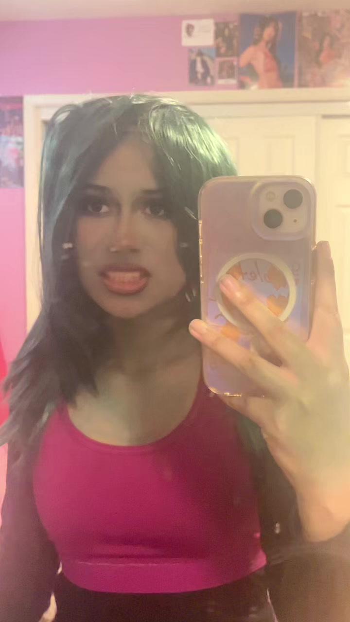 @𝓥𝓲𝓿𝓲 🩵