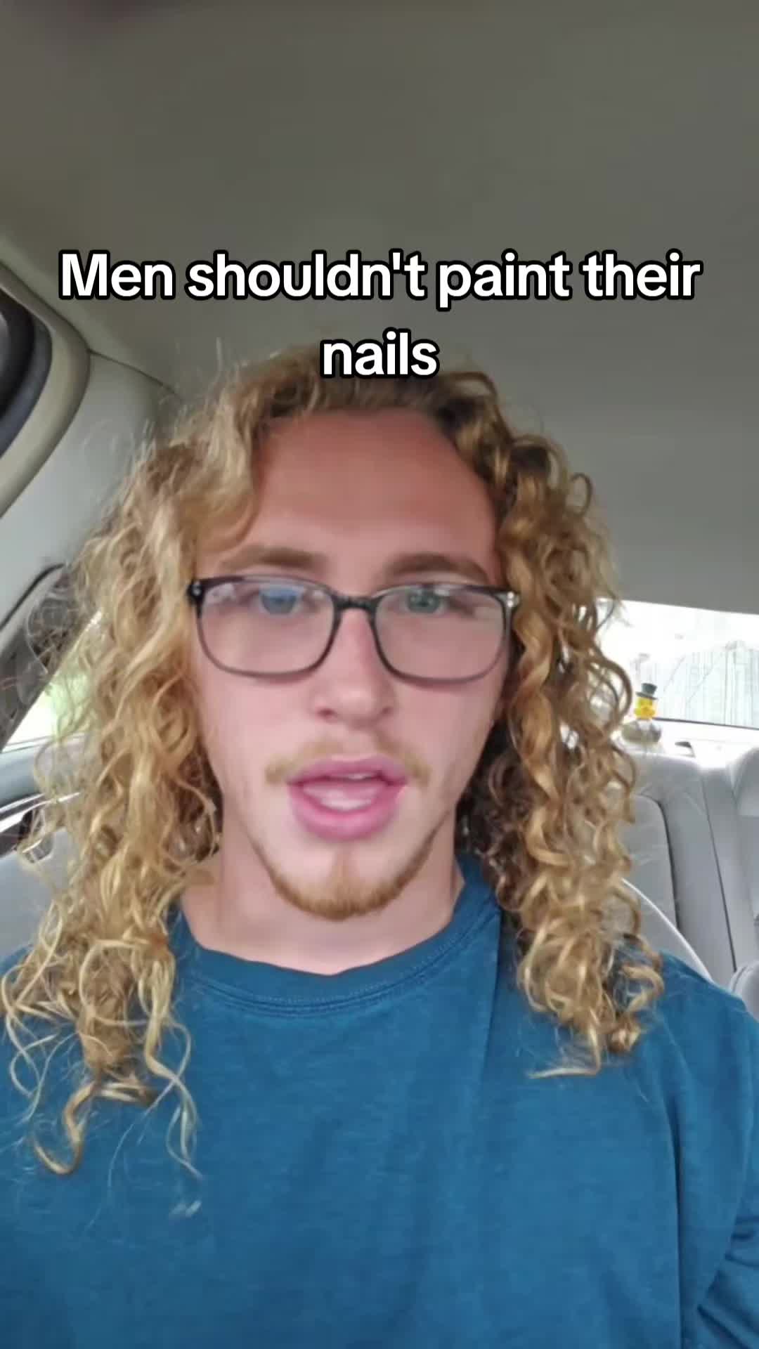 @GoldieGl0cks