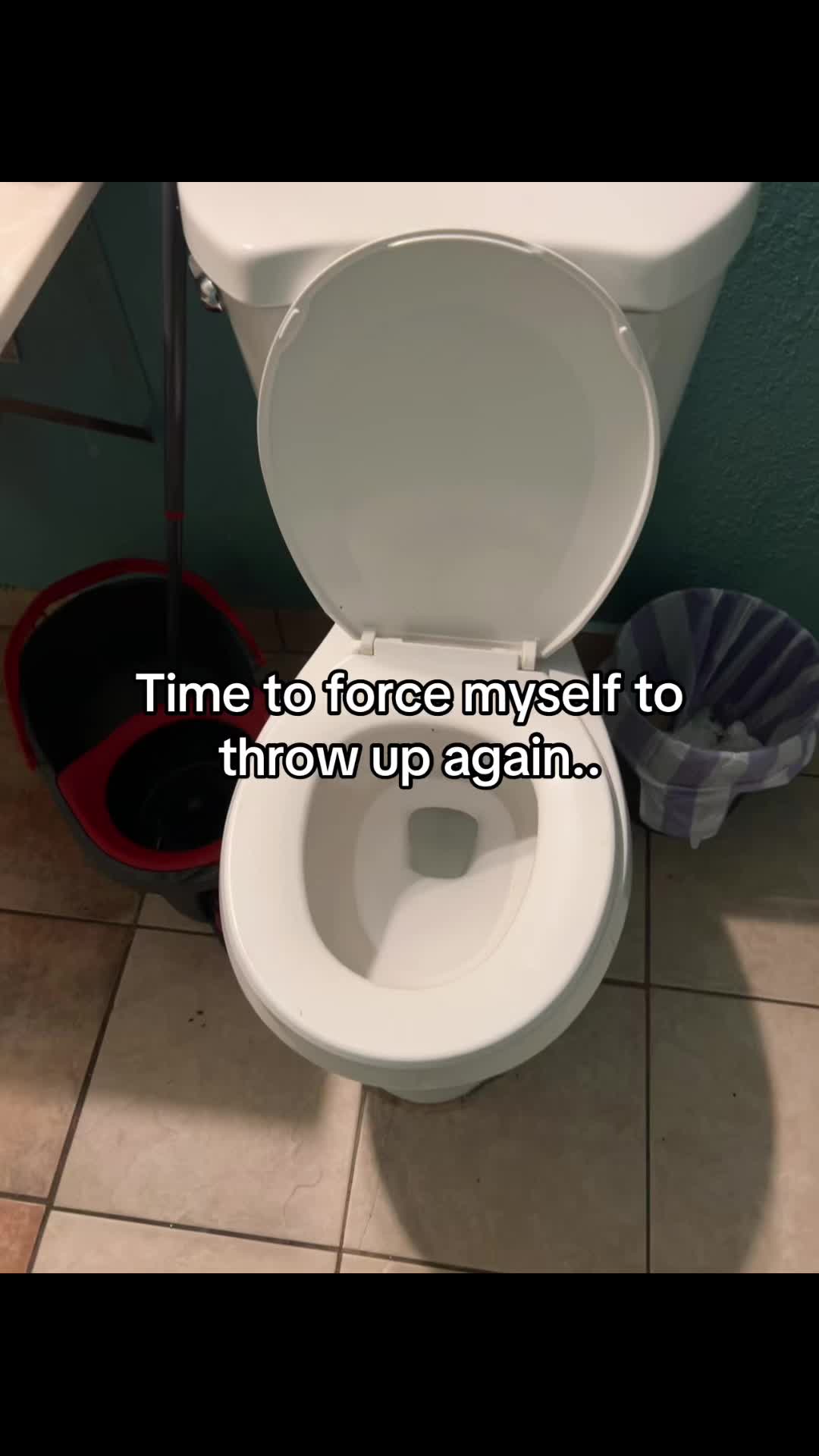 @⃟