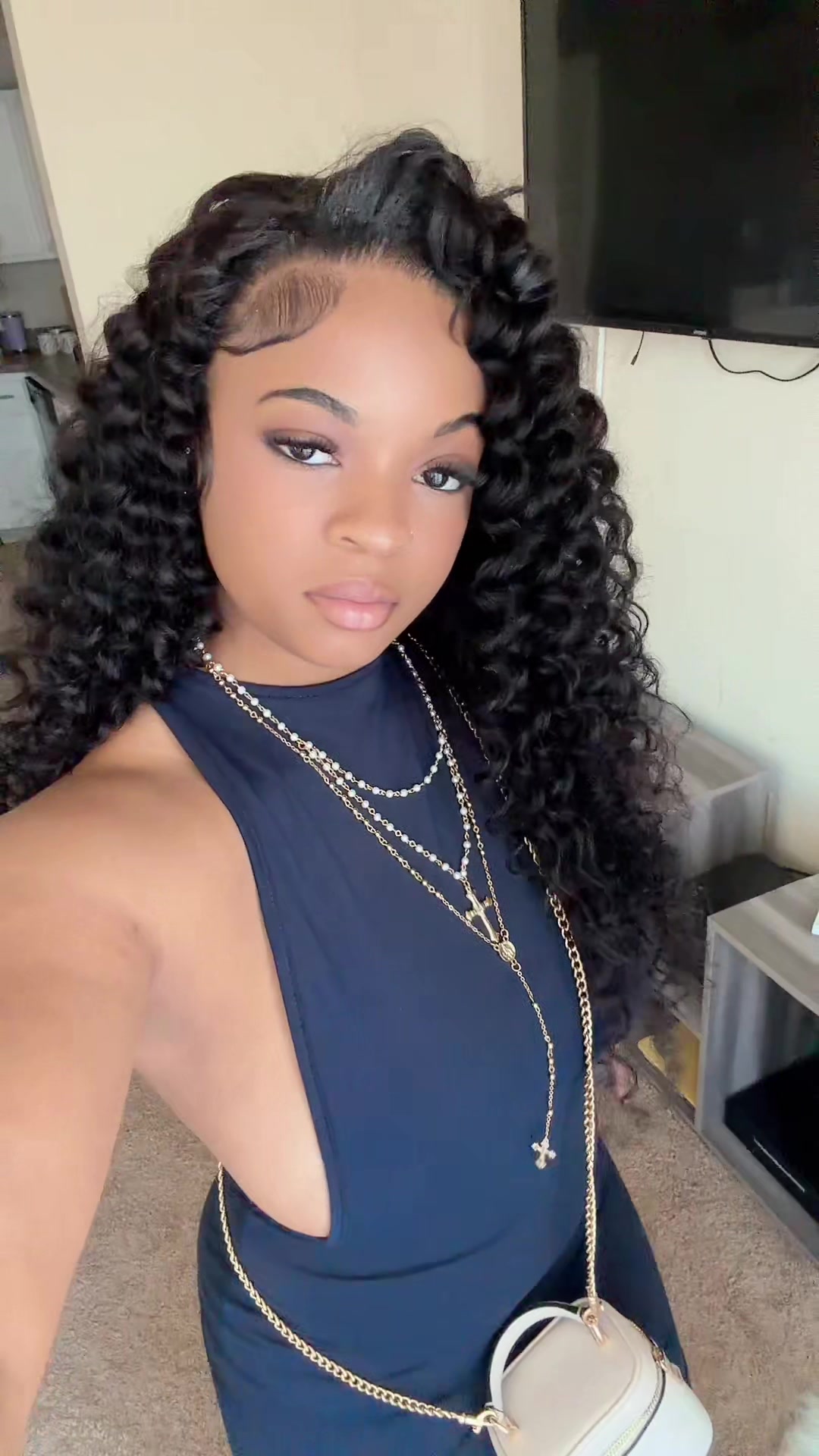 @akiyra monae