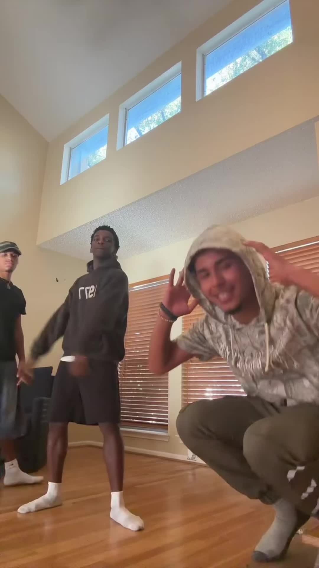 @Blxckhouse☄️