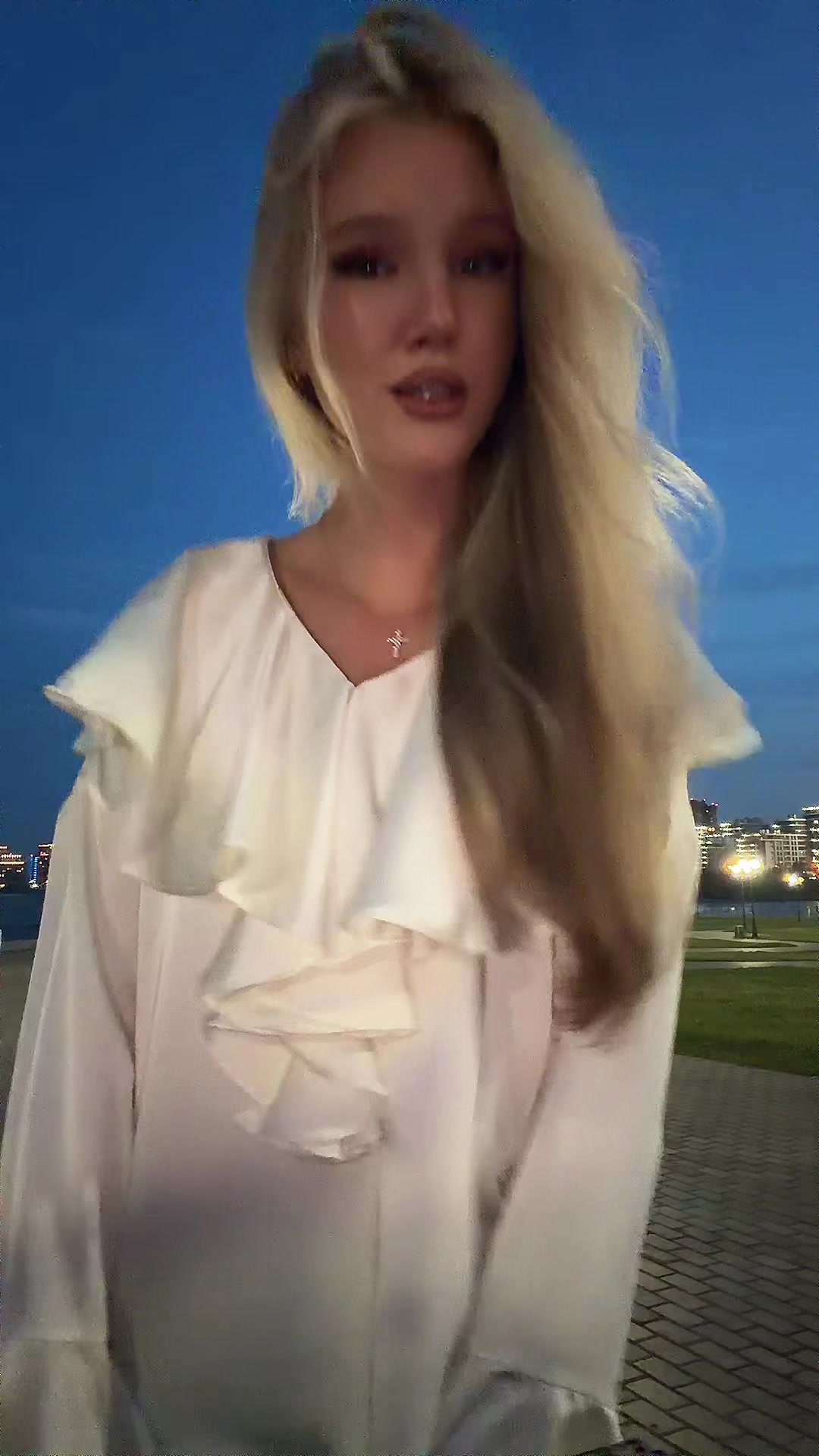 @lookattheSofia