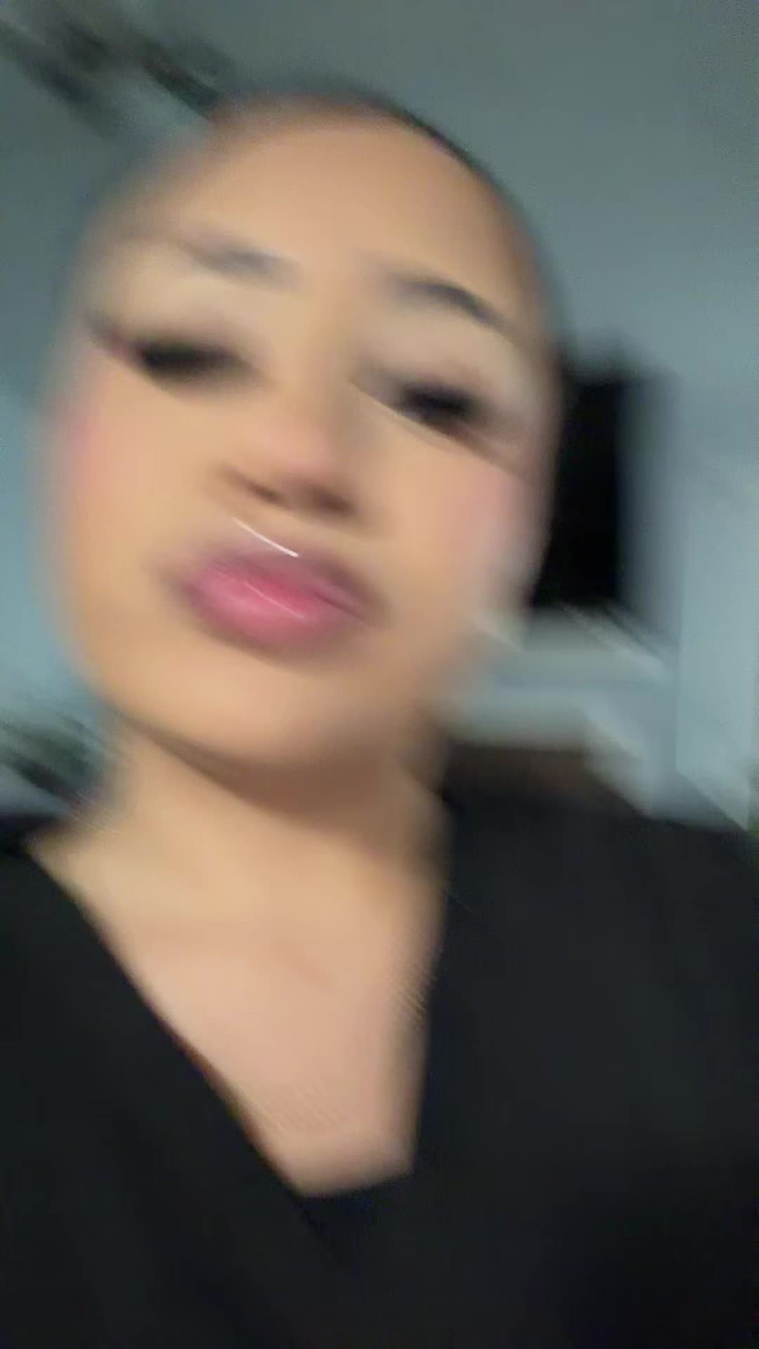 @bella