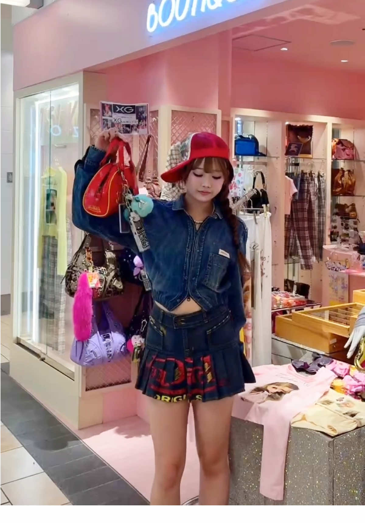 @tsuki_world_