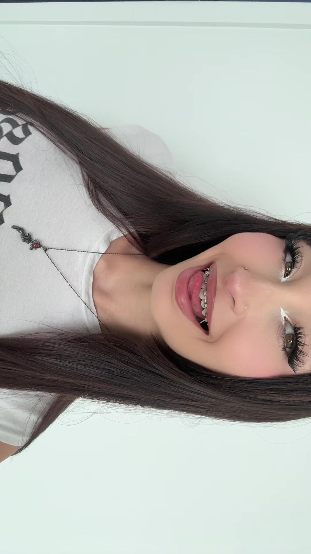 @Foxxi