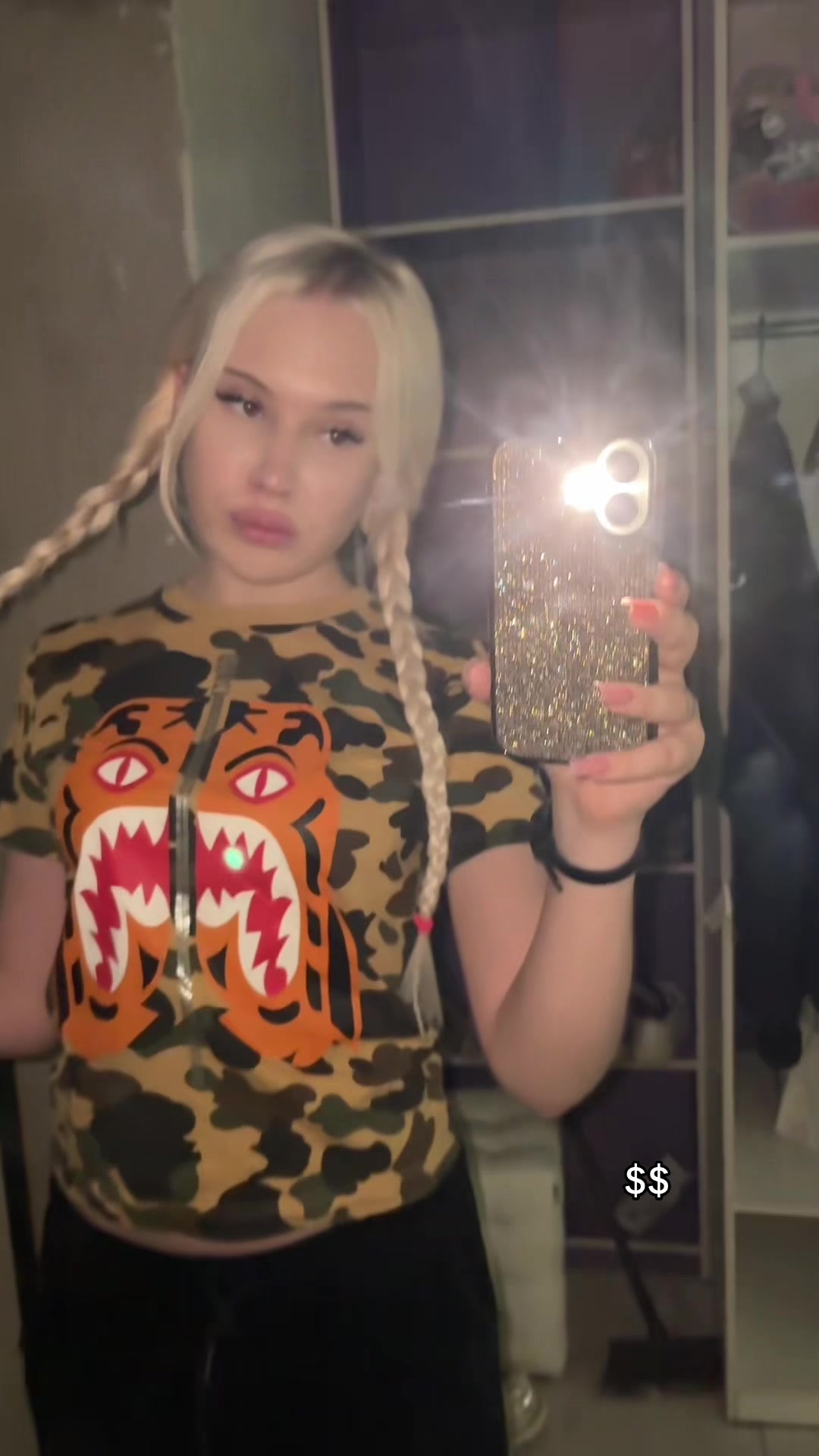 @лиза