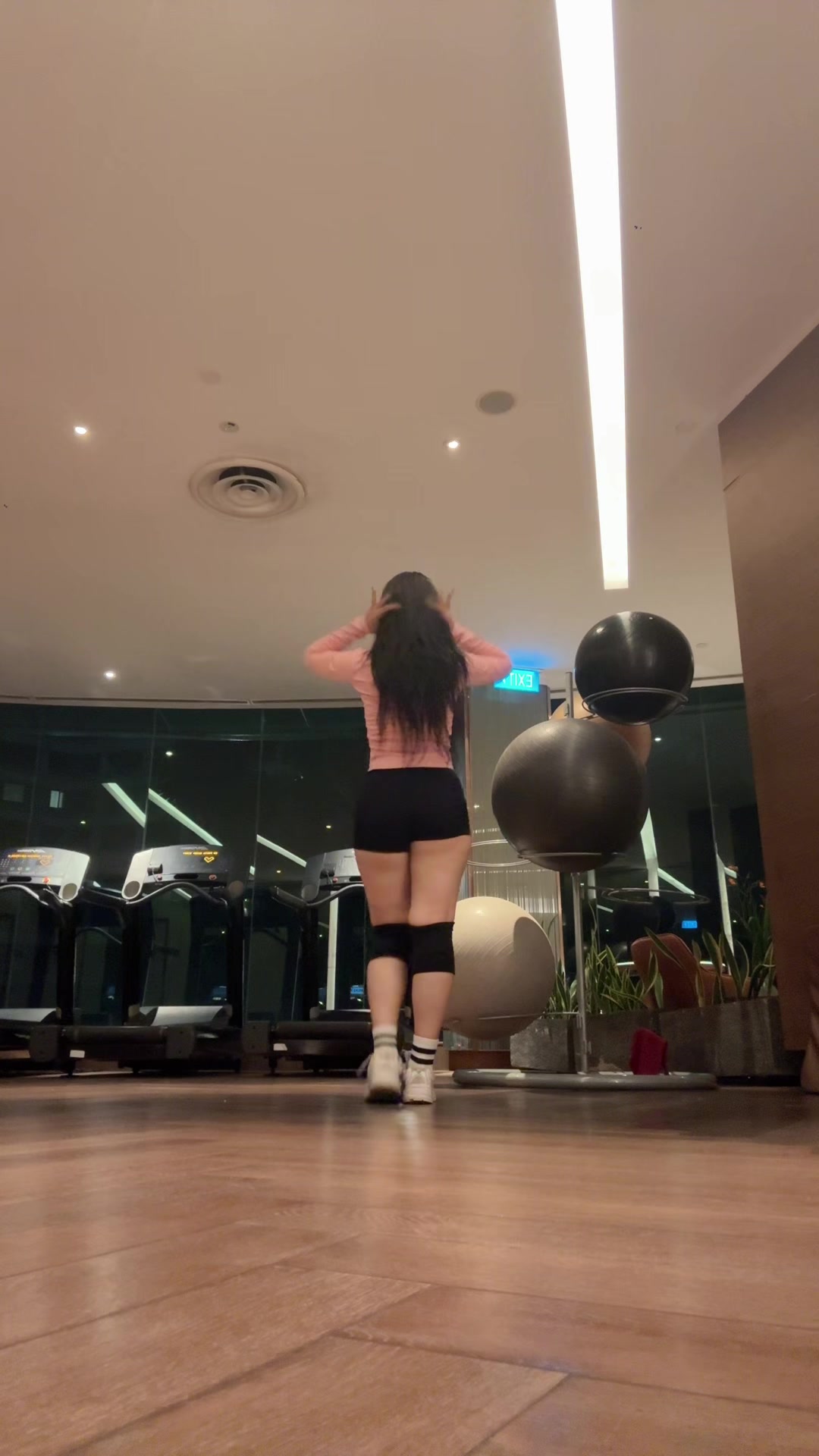 @Hnin Pyae