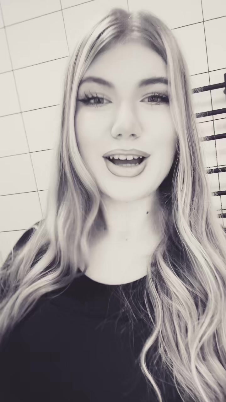 @🦋🤍
