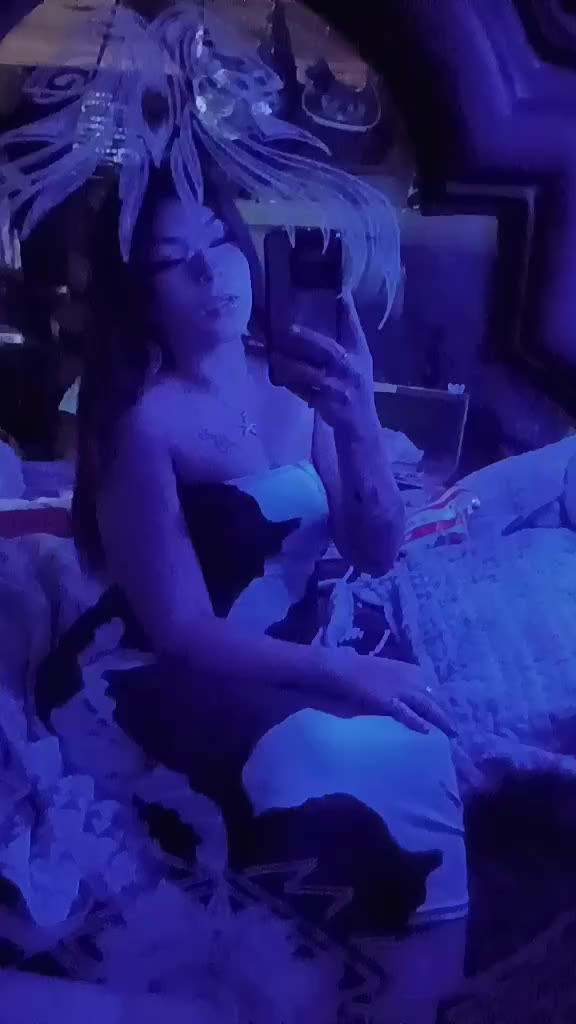 @Eshash 🪶