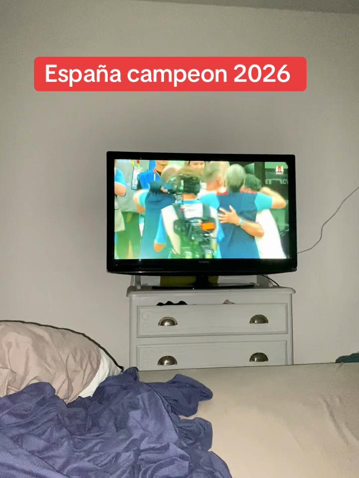 @Julia 🇨🇴 en Francia