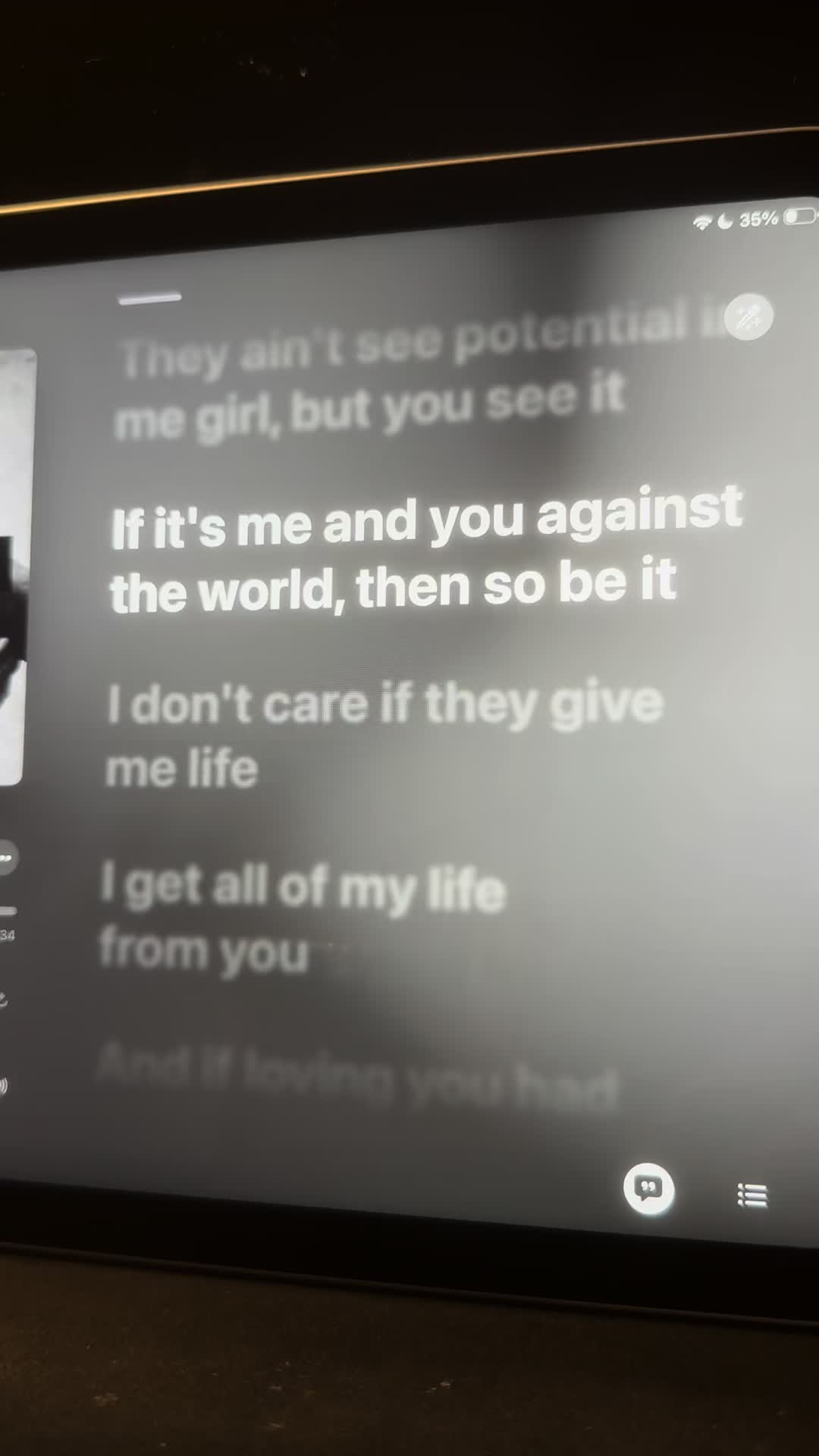 @🎧🩶