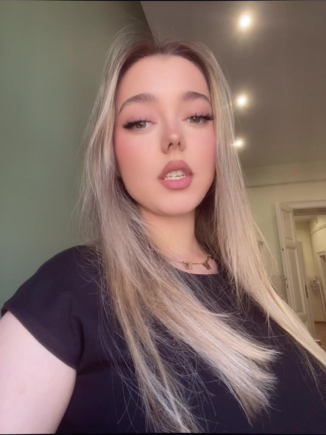 @E🐆
