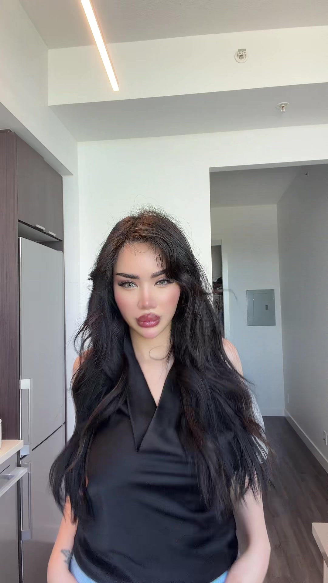 @🖤