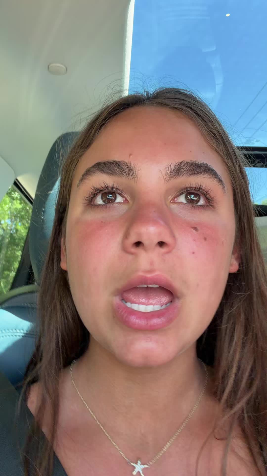 @Urfavunhinged