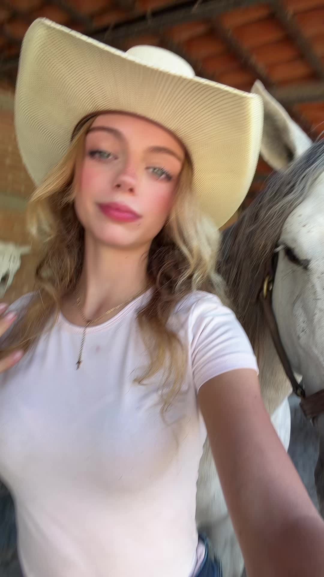 @Skyla 🪽