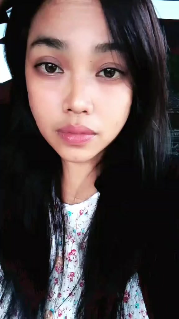 @Yuni adam😘
