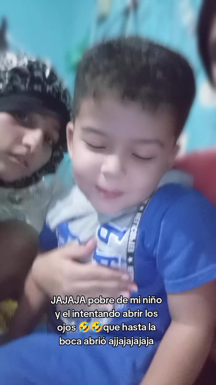 @°★J