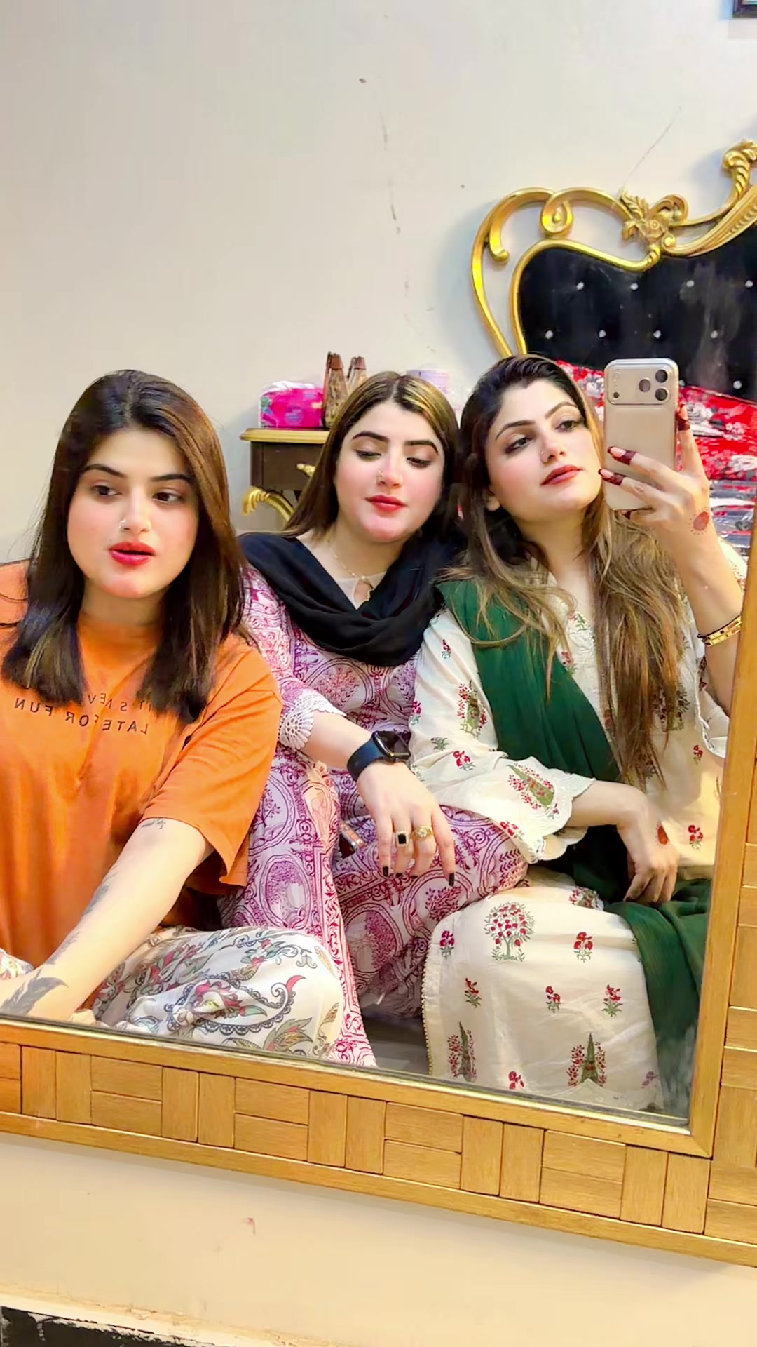 @Fari Baloch
