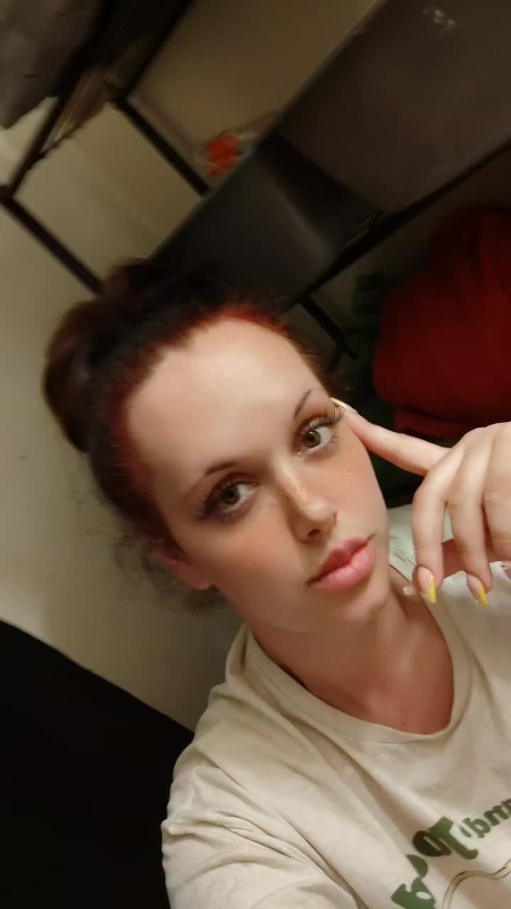 @smokingqueen420.0SAHM