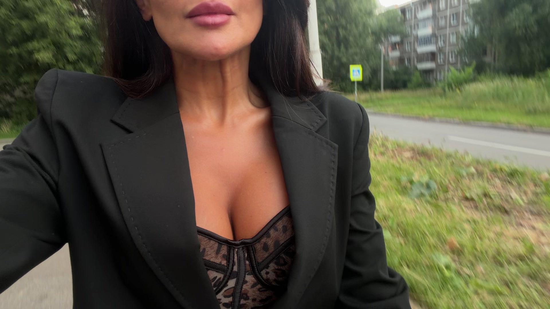 @Ани
