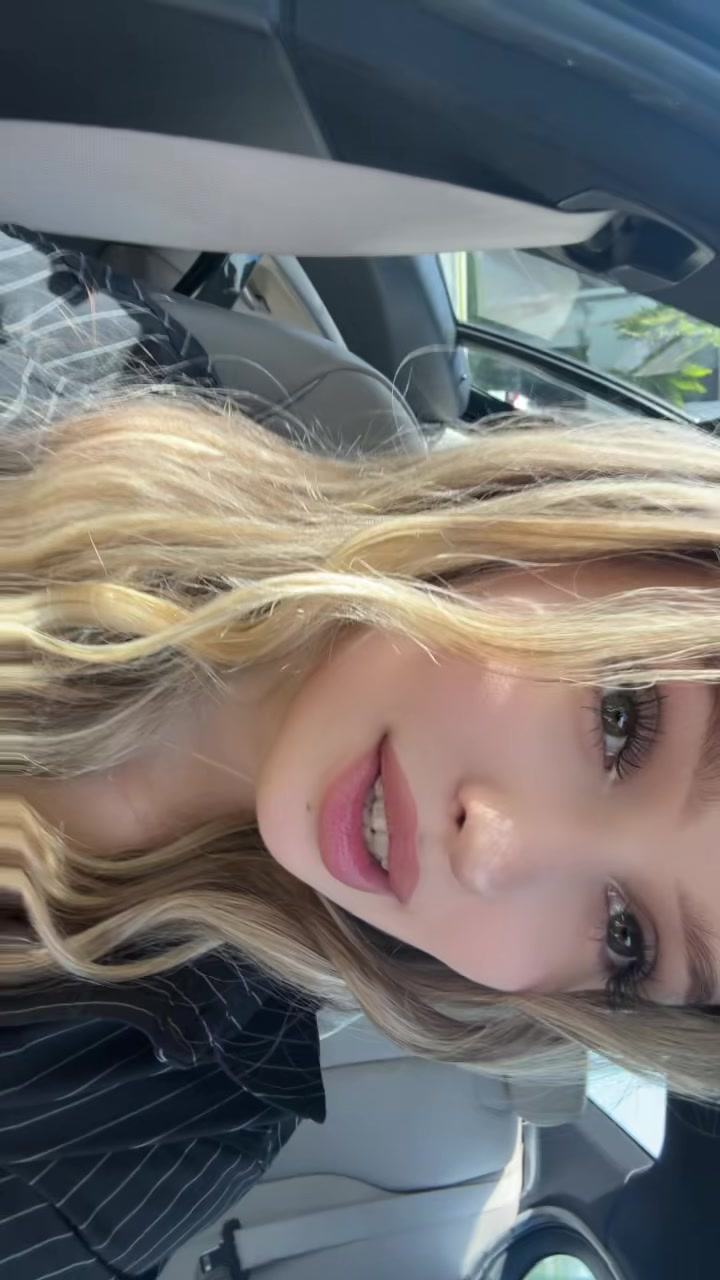 @karina