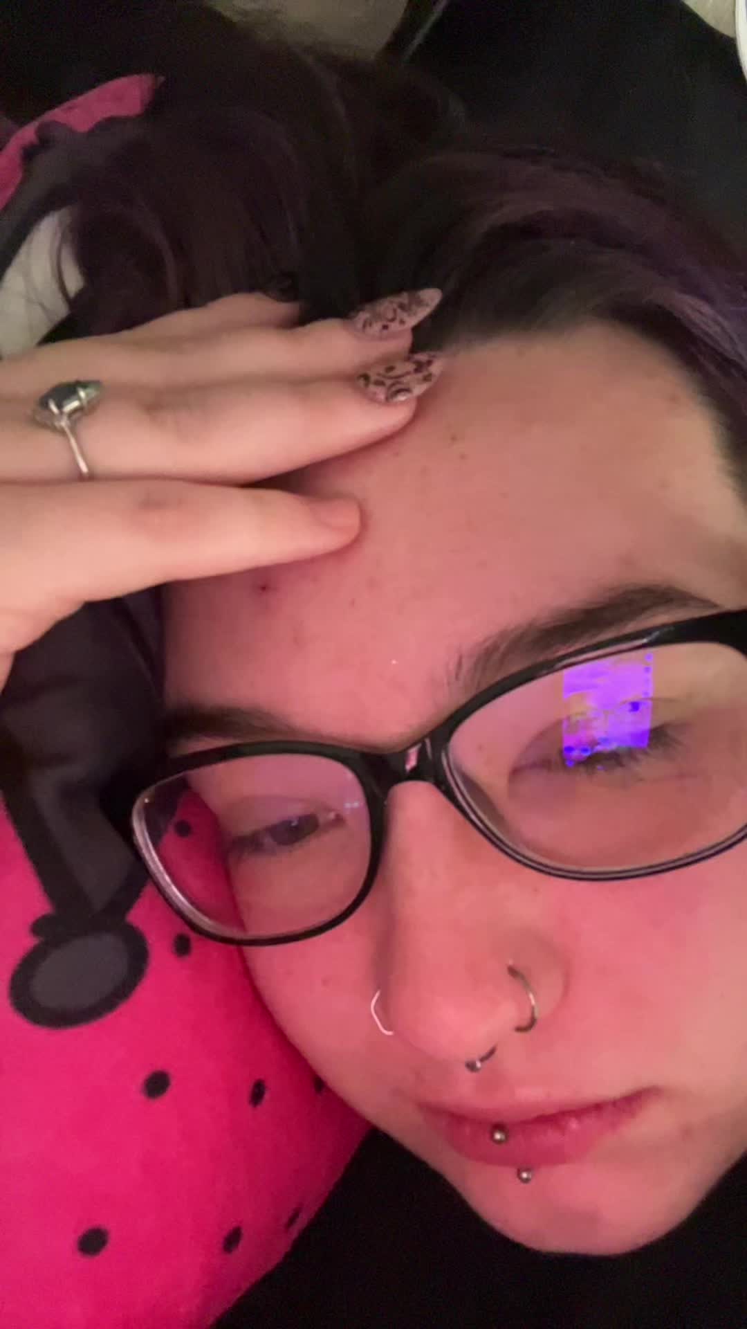 @Chronically Hailey🏳️&zwj;🌈✨