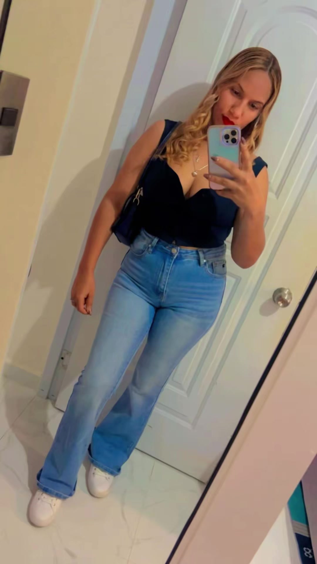 @Dana Soto