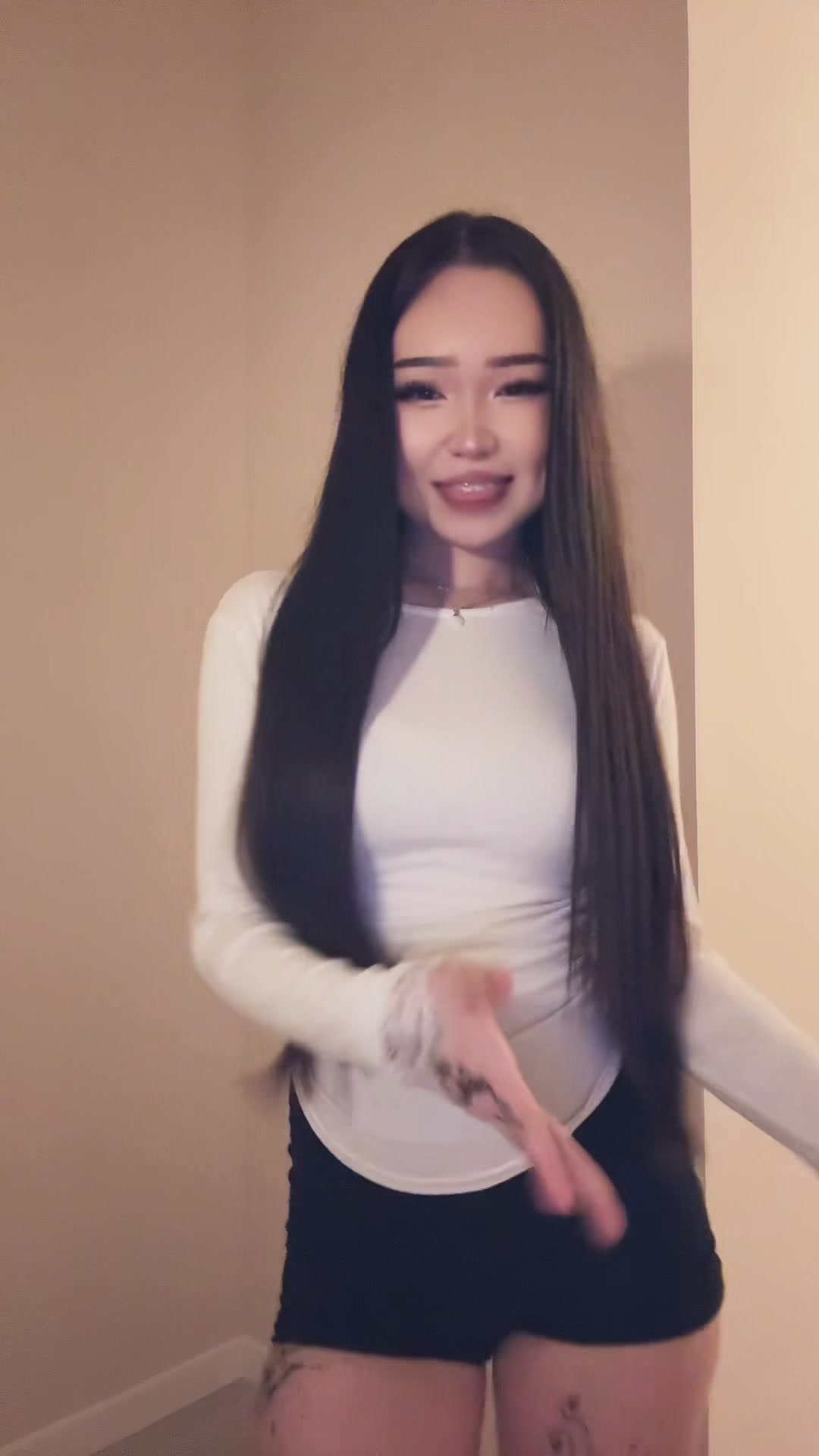 @жaн