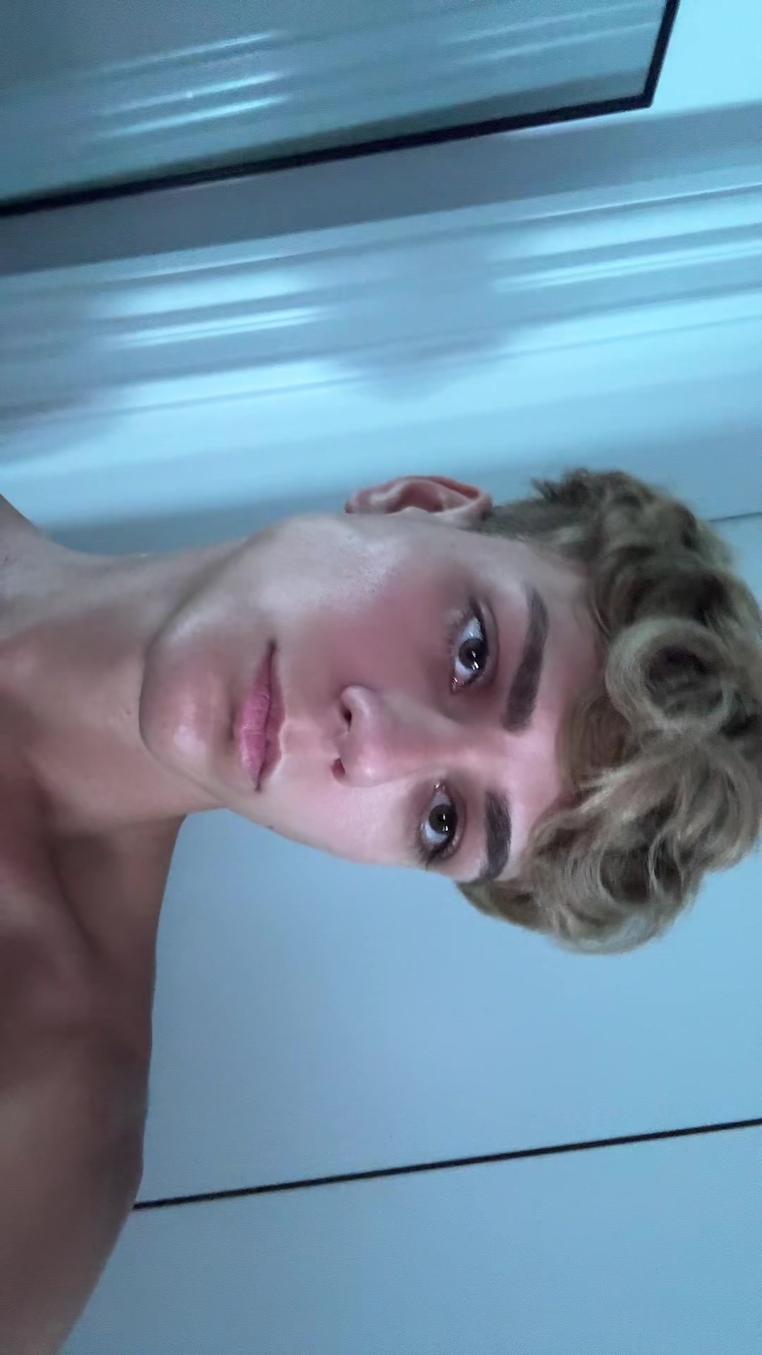 @Notdanielbochkov