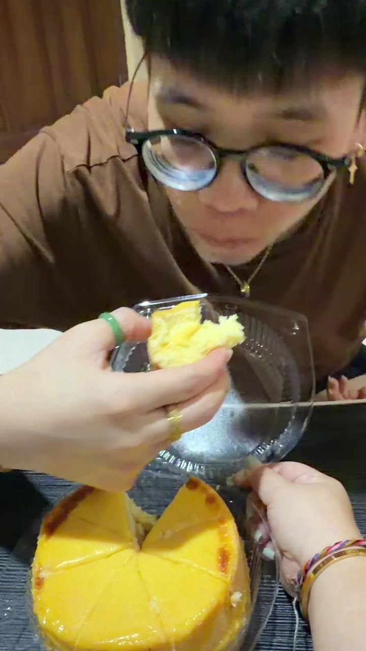 @Aku Makan Yah