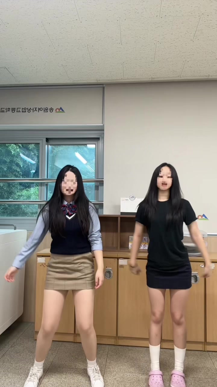 @째리니