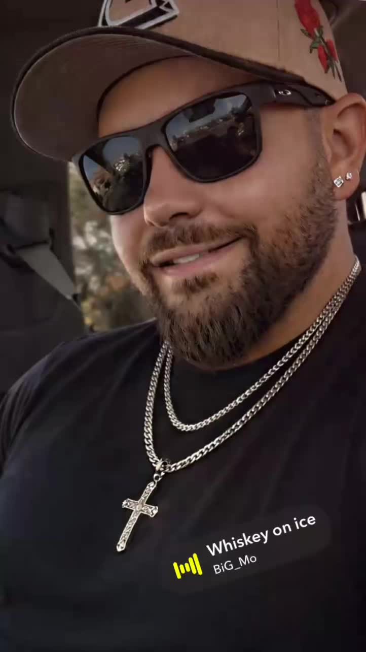 @BiG_Mo