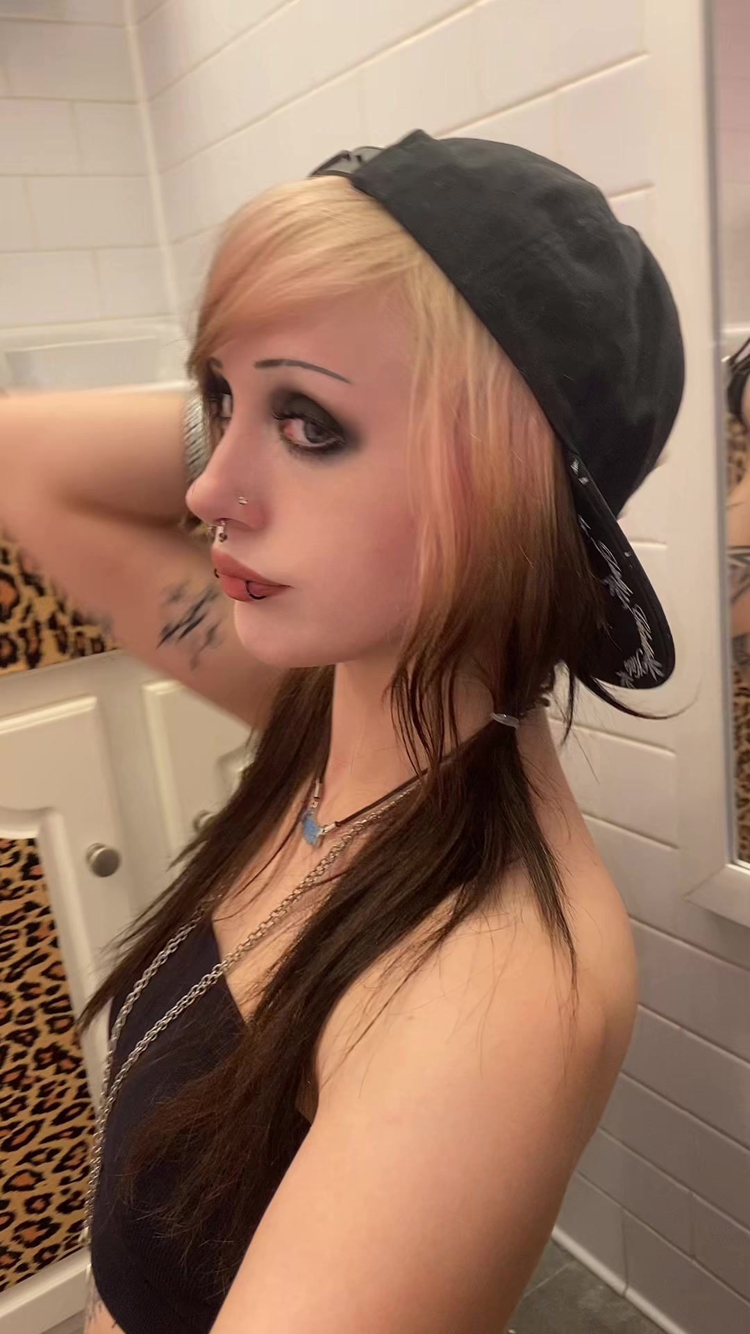 @emoemmz