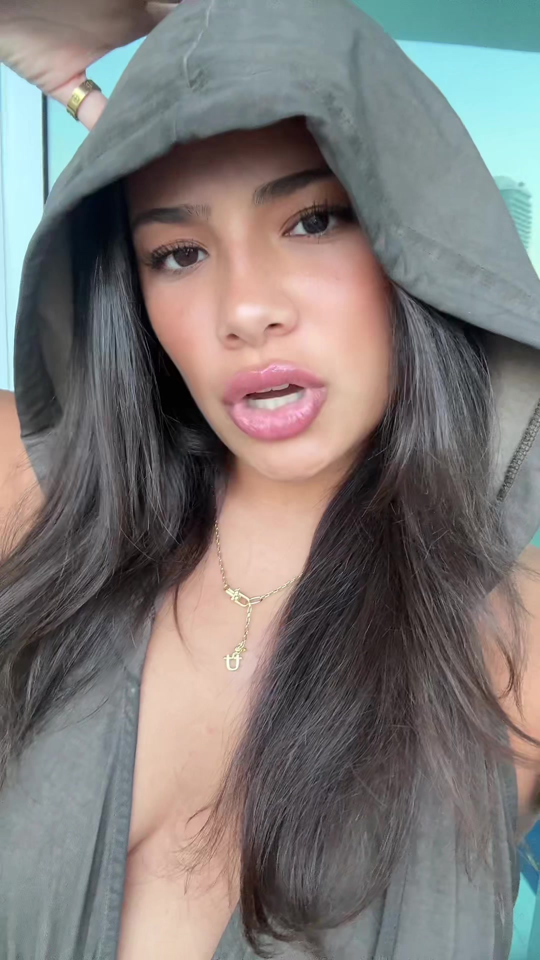 @g