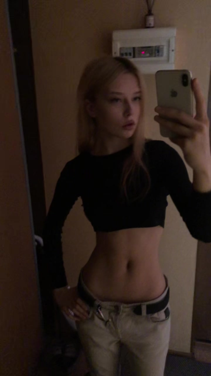 @Полинв спит