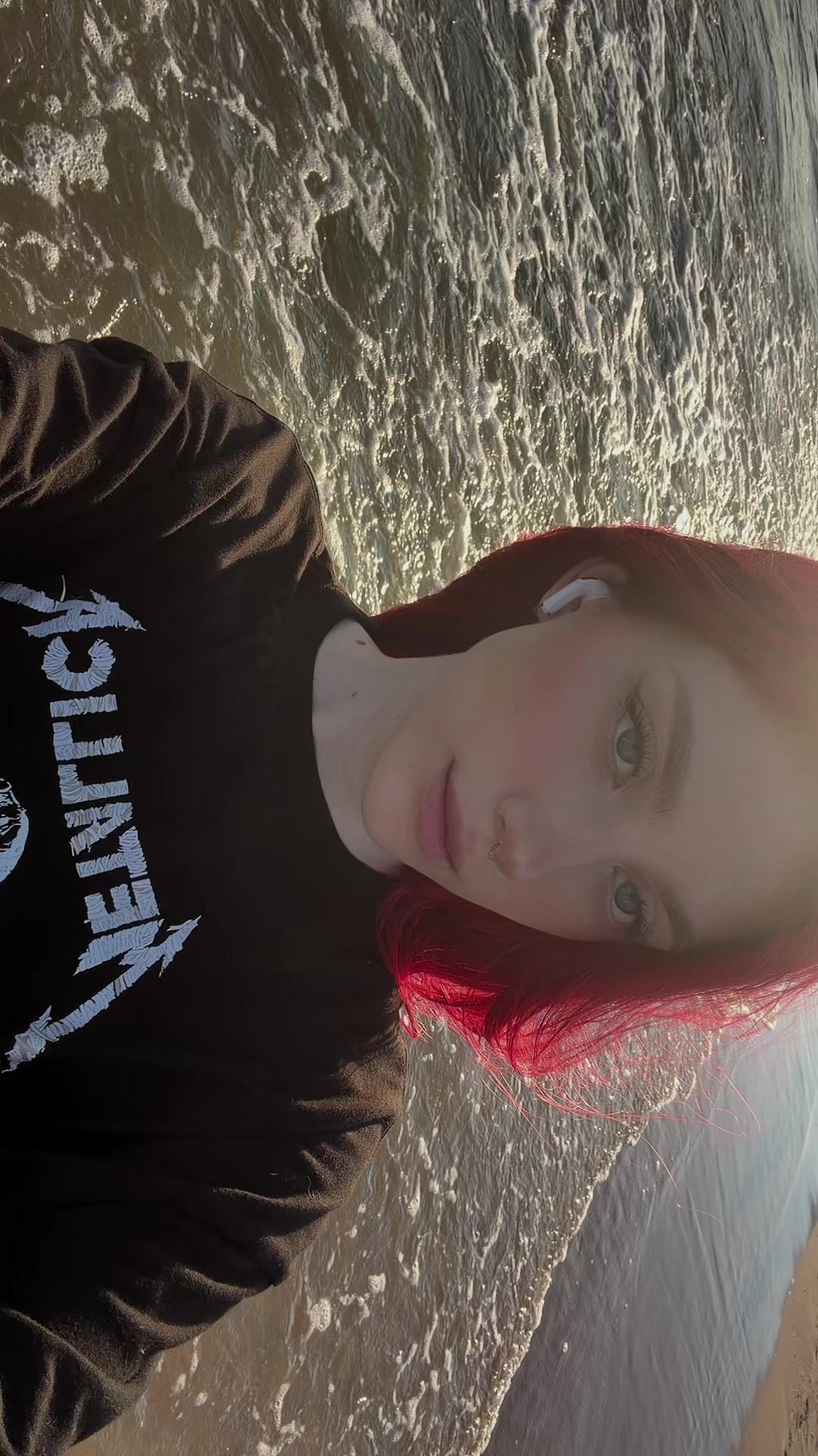 @✭