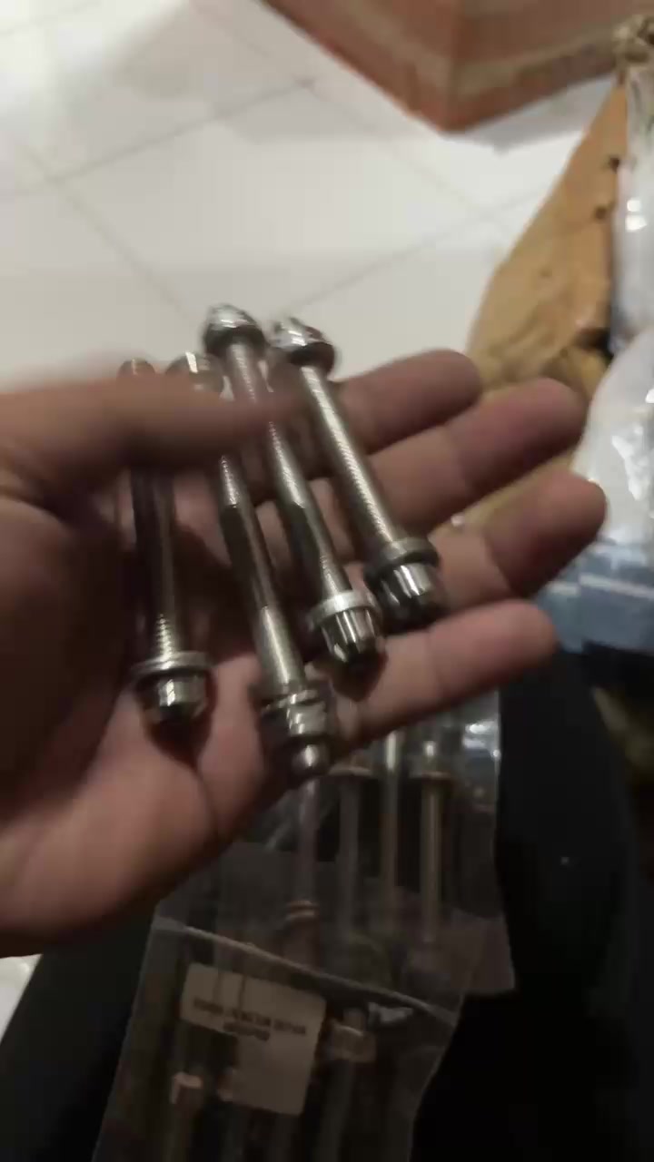 @Fu009