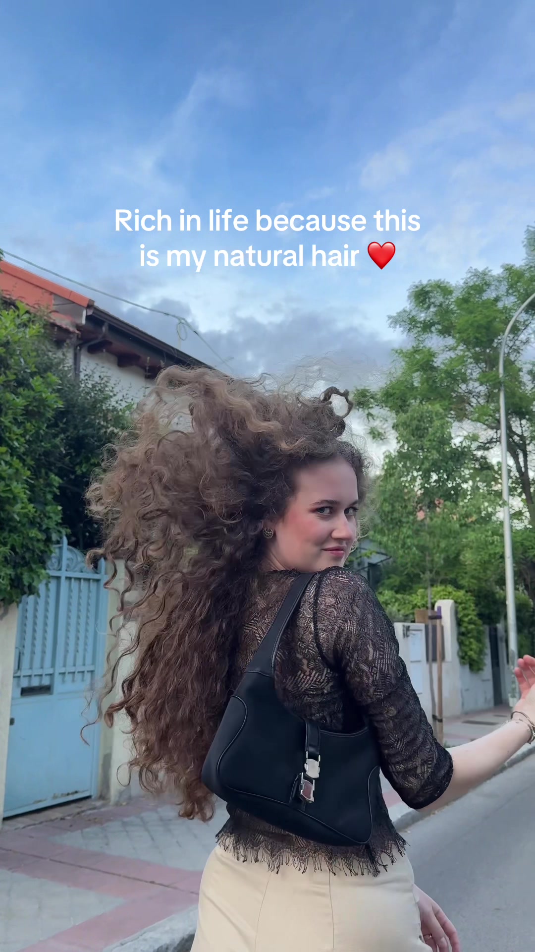 @andrealujanfreire