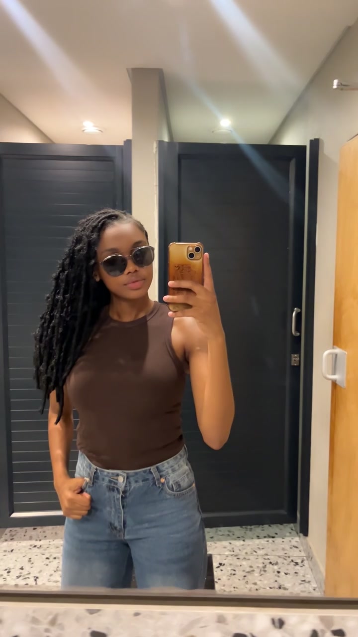 @Phiwe.J