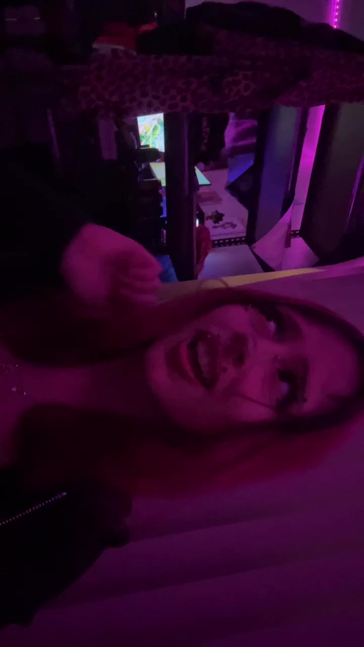 @sillydillysien🍓🪱